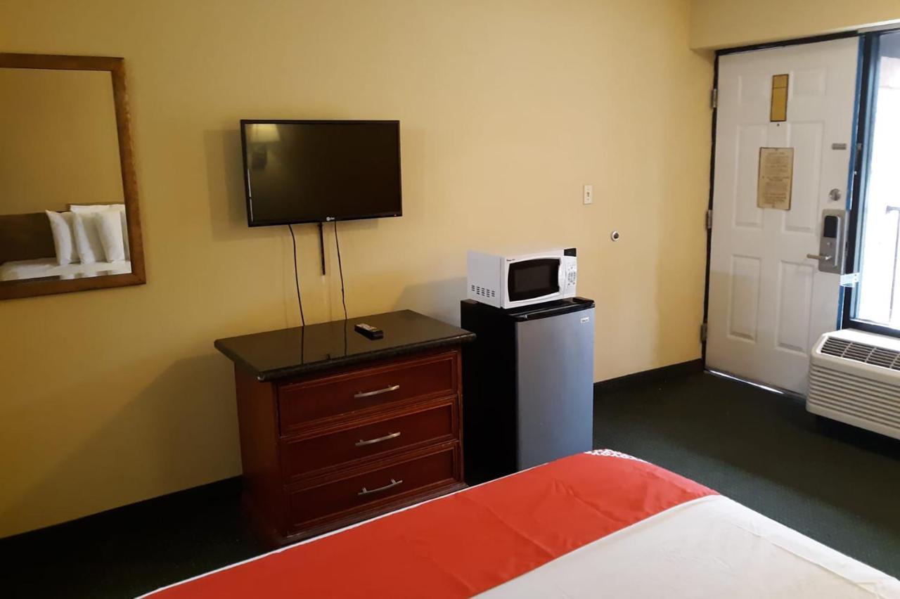 Super Value Inn バルドスタ エクステリア 写真