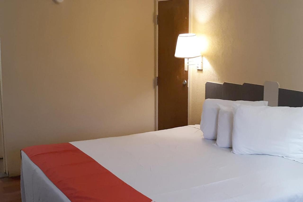 Super Value Inn バルドスタ エクステリア 写真