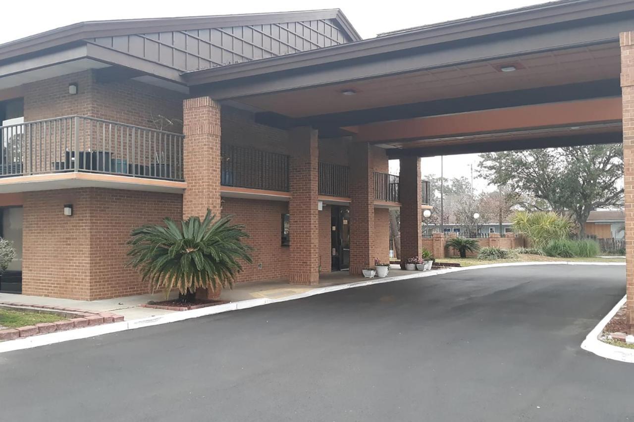 Super Value Inn バルドスタ エクステリア 写真