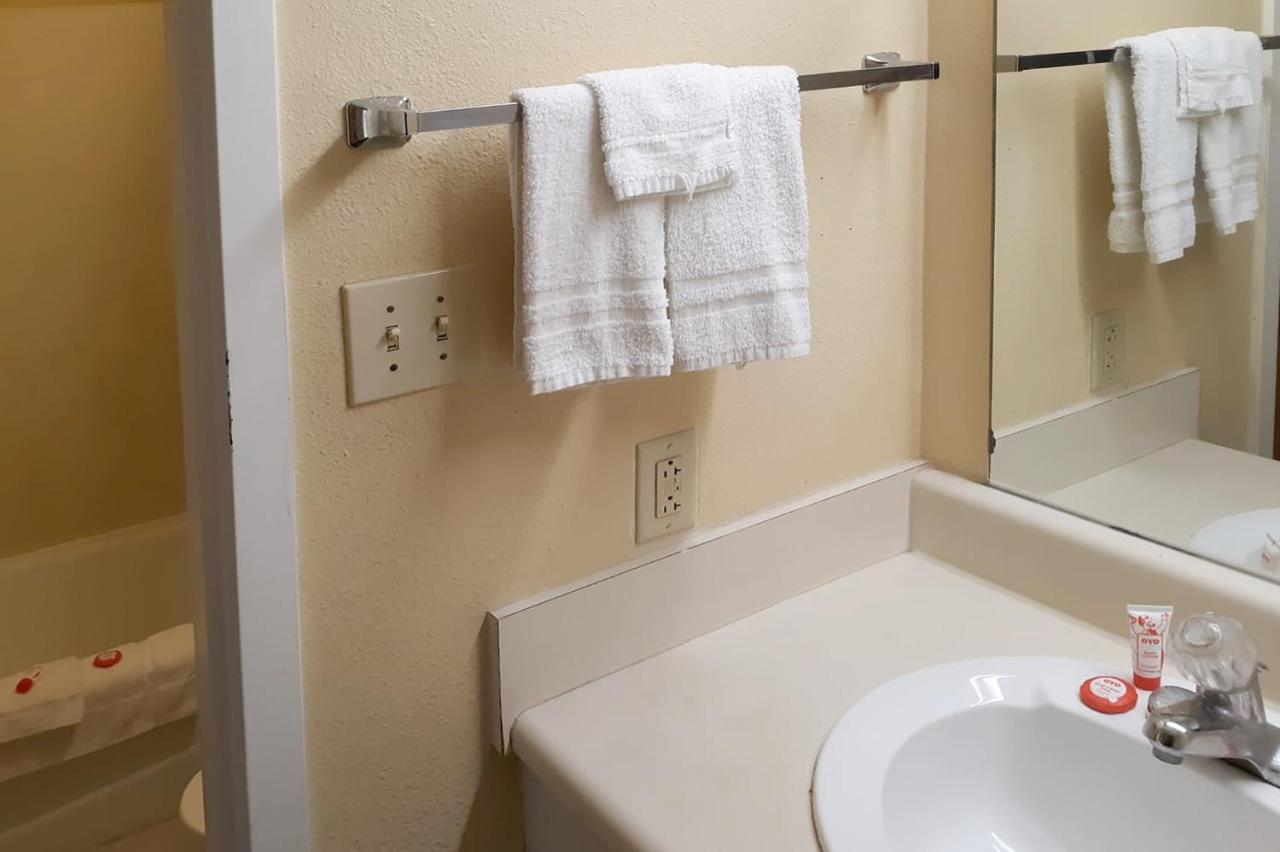 Super Value Inn バルドスタ エクステリア 写真